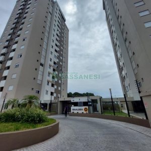 Apartamento com 55m², 2 dormitórios, 2 vagas, no bairro Panazzolo em Caxias do Sul para Comprar
