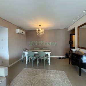 Apto Mobiliado com 100m², 2 dormitórios, 2 vagas, no bairro Jardim América em Caxias do Sul para Alugar