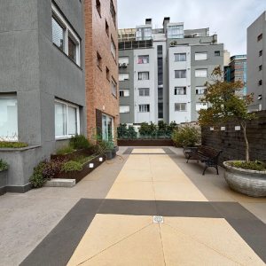 Apto Mobiliado com 100m², 2 dormitórios, 2 vagas, no bairro Jardim América em Caxias do Sul para Alugar