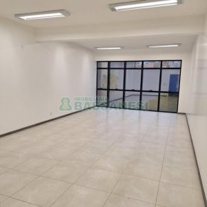 Sala com 1594m², no bairro São Pelegrino em Caxias do Sul para Alugar