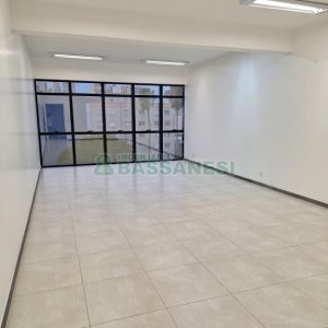 Sala com 1594m², no bairro São Pelegrino em Caxias do Sul para Alugar