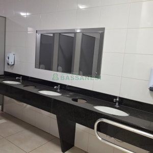 Sala com 1594m², no bairro São Pelegrino em Caxias do Sul para Alugar