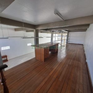 Loja com 240m², no bairro Rio Branco em Caxias do Sul para Alugar