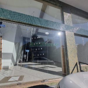 Loja com 240m², no bairro Rio Branco em Caxias do Sul para Alugar