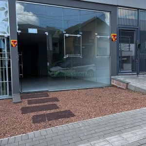 Loja com 50m², 1 vaga, no bairro Cruzeiro em Caxias do Sul para Comprar