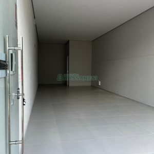 Loja com 50m², 1 vaga, no bairro Cruzeiro em Caxias do Sul para Comprar