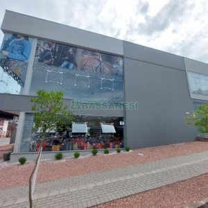 Loja com 50m², 1 vaga, no bairro Cruzeiro em Caxias do Sul para Alugar ou Comprar