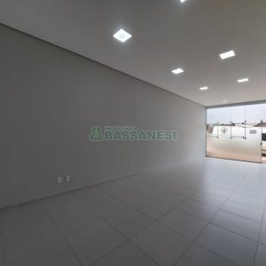 Loja com 50m², 1 vaga, no bairro Cruzeiro em Caxias do Sul para Alugar ou Comprar