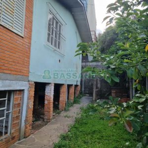 Casa com 80m², 3 dormitórios, 2 vagas, no bairro Bela Vista em Caxias do Sul para Comprar