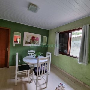 Casa com 185m², 3 dormitórios, 1 vaga, no bairro Bom Pastor em Caxias do Sul para Comprar