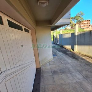 Sobrado com 104m², 3 dormitórios, 1 vaga, no bairro Vila Verde em Caxias do Sul para Comprar
