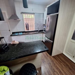 Sobrado com 104m², 3 dormitórios, 1 vaga, no bairro Vila Verde em Caxias do Sul para Comprar