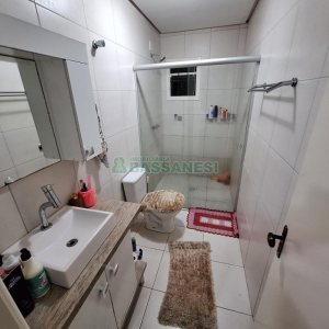 Sobrado com 104m², 3 dormitórios, 1 vaga, no bairro Vila Verde em Caxias do Sul para Comprar