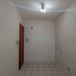 Apartamento com 65m², 2 dormitórios, 1 vaga, no bairro Centro em Caxias do Sul para Alugar
