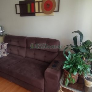 Apartamento com 78m², 2 dormitórios, 1 vaga, no bairro Medianeira em Caxias do Sul para Comprar