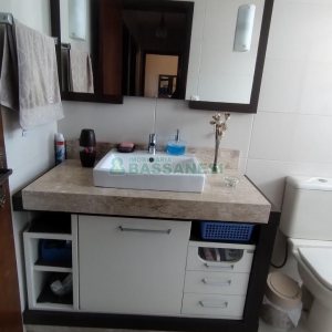 Apartamento com 78m², 2 dormitórios, 1 vaga, no bairro Medianeira em Caxias do Sul para Comprar