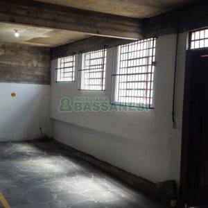 Apartamento com 78m², 2 dormitórios, 1 vaga, no bairro Medianeira em Caxias do Sul para Comprar