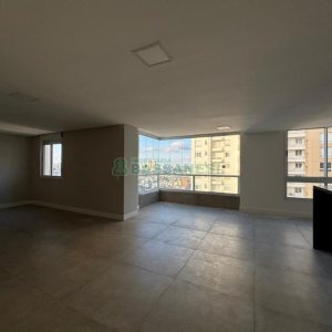 Apartamento com 142m², 3 dormitórios, 2 vagas, no bairro Cristo Redentor em Caxias do Sul para Alugar