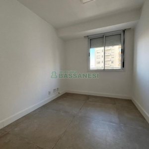 Apartamento com 142m², 3 dormitórios, 2 vagas, no bairro Cristo Redentor em Caxias do Sul para Alugar