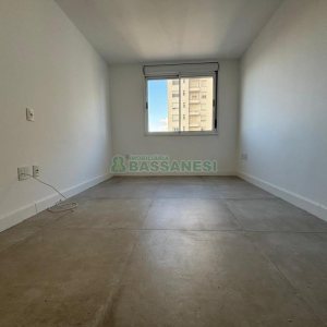 Apartamento com 142m², 3 dormitórios, 2 vagas, no bairro Cristo Redentor em Caxias do Sul para Alugar