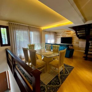 Sobrado com 182m², 3 dormitórios, 2 vagas, no bairro De Lazzer em Caxias do Sul para Comprar