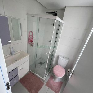Apartamento com 59m², 2 dormitórios, 1 vaga, no bairro Vinhedos em Caxias do Sul para Alugar