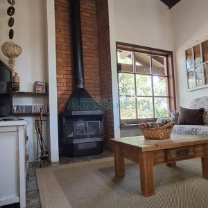 Casa com 211m², 3 dormitórios, 2 vagas, no bairro Linha 40 em Caxias do Sul para Comprar