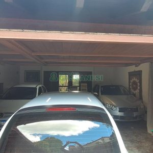 Casa com 211m², 3 dormitórios, 2 vagas, no bairro Linha 40 em Caxias do Sul para Comprar