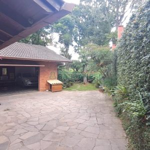 Casa com 211m², 3 dormitórios, 2 vagas, no bairro Linha 40 em Caxias do Sul para Comprar