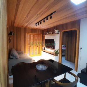 Casa com 249m², 4 dormitórios, 1 vaga, no bairro Esplanada em Caxias do Sul para Comprar