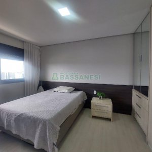 Apto Mobiliado com 58m², 1 dormitório, 1 vaga, no bairro Villagio Iguatemi em Caxias do Sul para Alugar