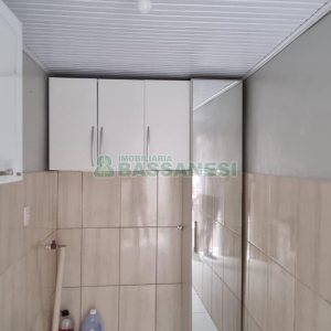 Casa com 188m², 3 dormitórios, 2 vagas, no bairro Charqueadas em Caxias do Sul para Comprar