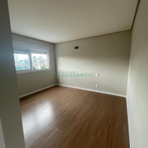 Apartamento com 66m², 2 dormitórios, no bairro Rio Branco em Caxias do Sul para Comprar