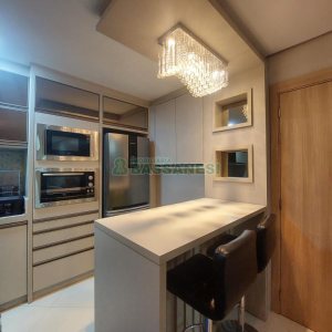 Apartamento com 80m², 2 dormitórios, 1 vaga, no bairro De Lazzer em Caxias do Sul para Comprar