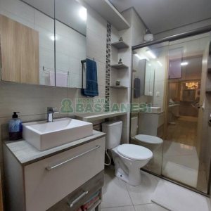 Apartamento com 80m², 2 dormitórios, 1 vaga, no bairro De Lazzer em Caxias do Sul para Comprar