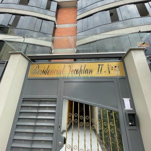 Apartamento com 40m², 1 dormitório, 1 vaga, no bairro Pio X em Caxias do Sul para Comprar