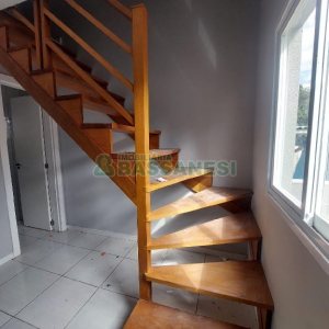 Sobrado com 45m², 2 dormitórios, no bairro Nossa Senhora das Graças em Caxias do Sul para Alugar ou Comprar