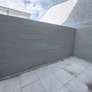 Sobrado com 45m², 2 dormitórios, no bairro Nossa Senhora das Graças em Caxias do Sul para Alugar ou Comprar