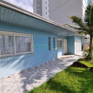 Casa com 250m², 3 dormitórios, 2 vagas, no bairro Bela Vista em Caxias do Sul para Comprar