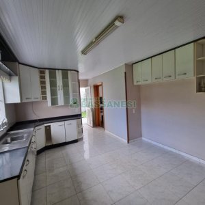Casa com 250m², 3 dormitórios, 2 vagas, no bairro Bela Vista em Caxias do Sul para Comprar