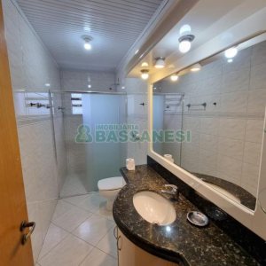 Casa com 250m², 3 dormitórios, 2 vagas, no bairro Bela Vista em Caxias do Sul para Comprar