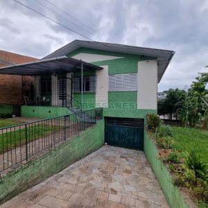Casa com 200m², 3 dormitórios, 6 vagas, no bairro Cruzeiro em Caxias do Sul para Comprar