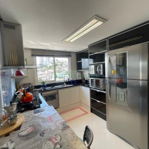 Apto/Cobertura com 150m², 3 dormitórios, 3 vagas, no bairro Cruzeiro em Caxias do Sul para Comprar