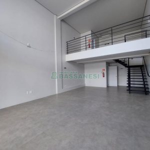 Loja com 92m², 2 vagas, no bairro Bela Vista em Caxias do Sul para Alugar