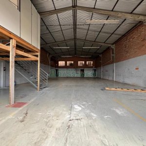 Pavilhão com 330m², no bairro Esplanada em Caxias do Sul para Alugar