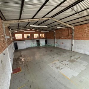 Pavilhão com 330m², no bairro Esplanada em Caxias do Sul para Alugar