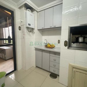 Apartamento com 144m², 3 dormitórios, 2 vagas, no bairro São Pelegrino em Caxias do Sul para Comprar