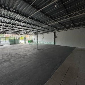 Loja com 594m², no bairro Pio X em Caxias do Sul para Alugar ou Comprar