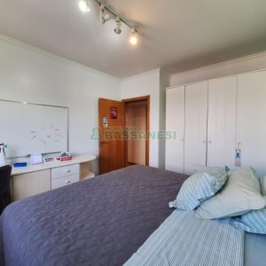 Apartamento com 157m², 3 dormitórios, 1 vaga, no bairro São Pelegrino em Caxias do Sul para Comprar