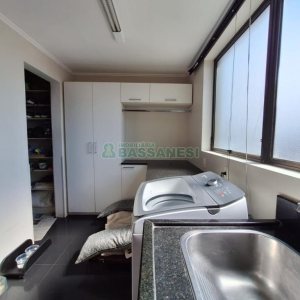 Apartamento com 157m², 3 dormitórios, 1 vaga, no bairro São Pelegrino em Caxias do Sul para Comprar